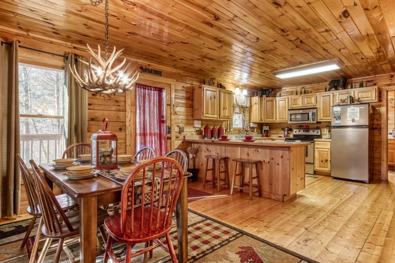 Magical Moments, Hot Tub, Wifi, 1089 Free Tickets Each Paid Day, Dollywood And More Gatlinburg Extérieur photo