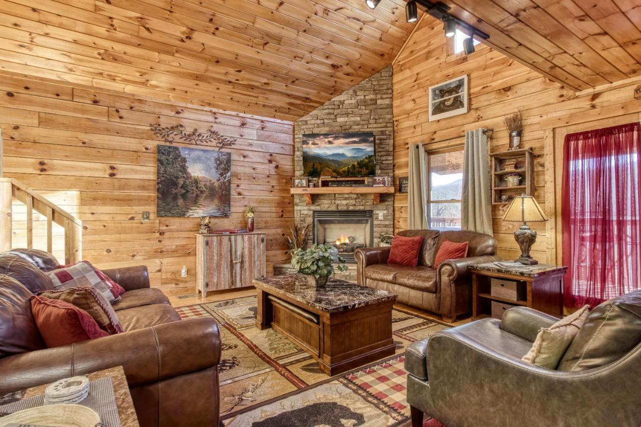 Magical Moments, Hot Tub, Wifi, 1089 Free Tickets Each Paid Day, Dollywood And More Gatlinburg Extérieur photo