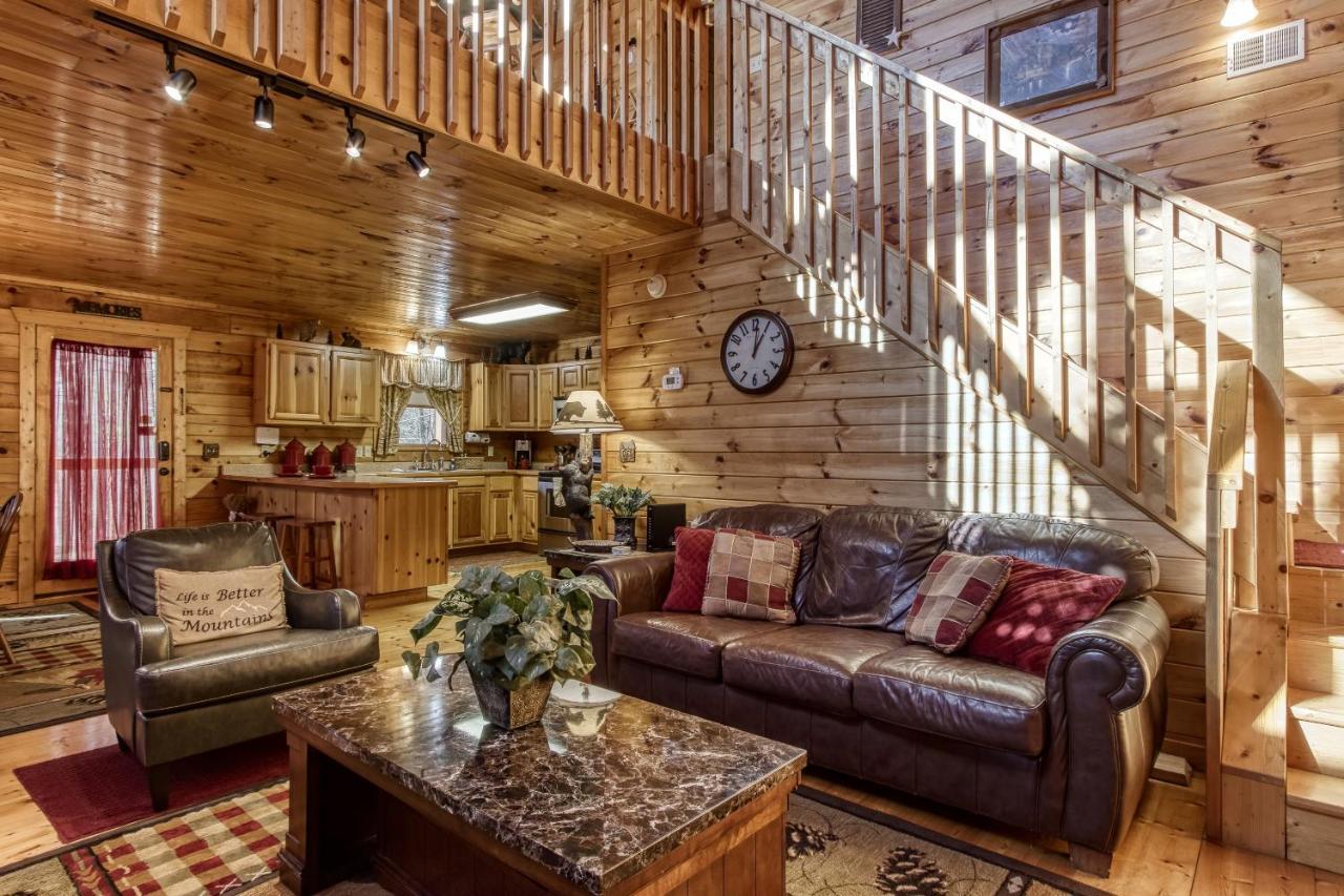 Magical Moments, Hot Tub, Wifi, 1089 Free Tickets Each Paid Day, Dollywood And More Gatlinburg Extérieur photo