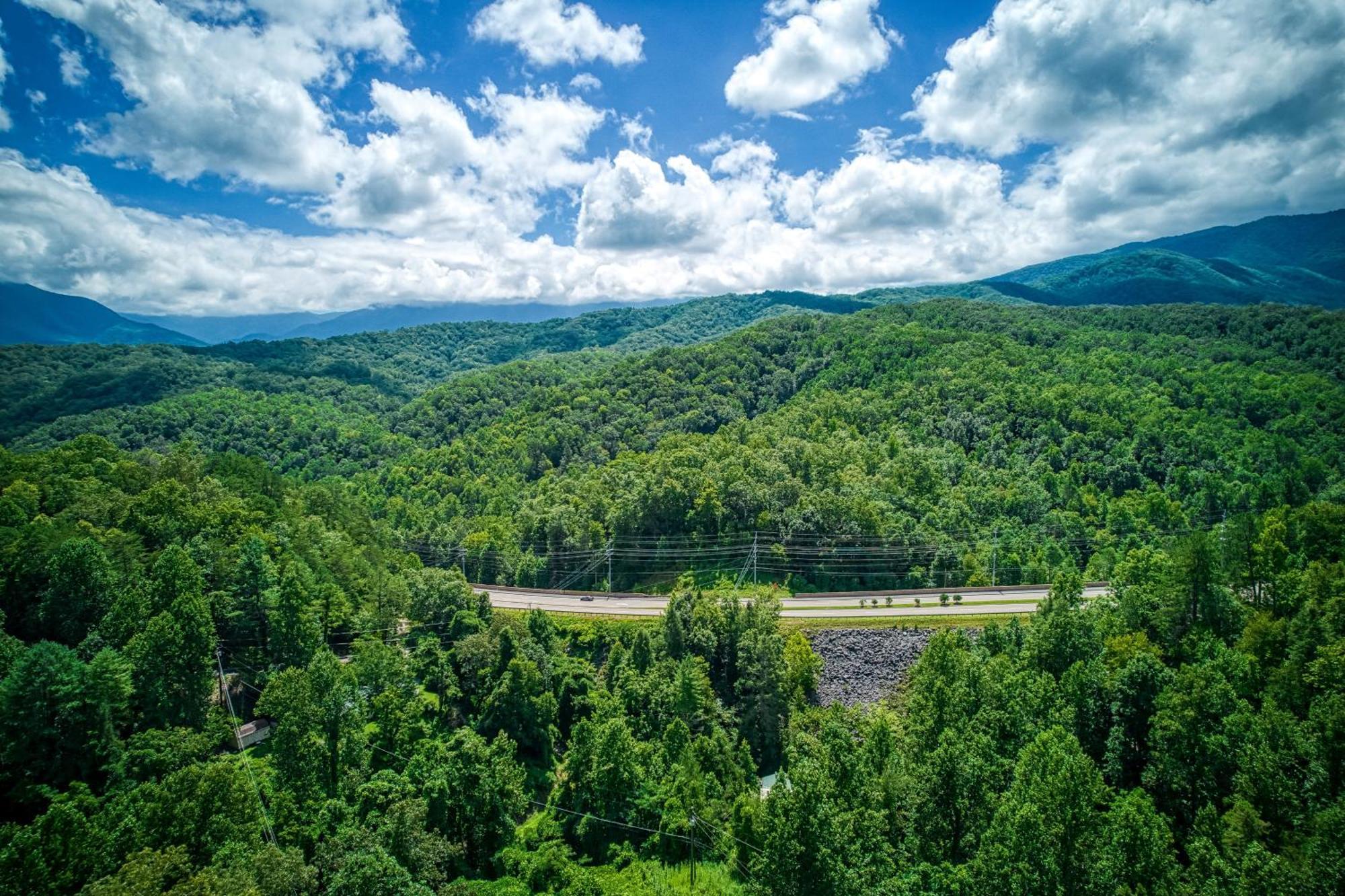 Magical Moments, Hot Tub, Wifi, 1089 Free Tickets Each Paid Day, Dollywood And More Gatlinburg Extérieur photo