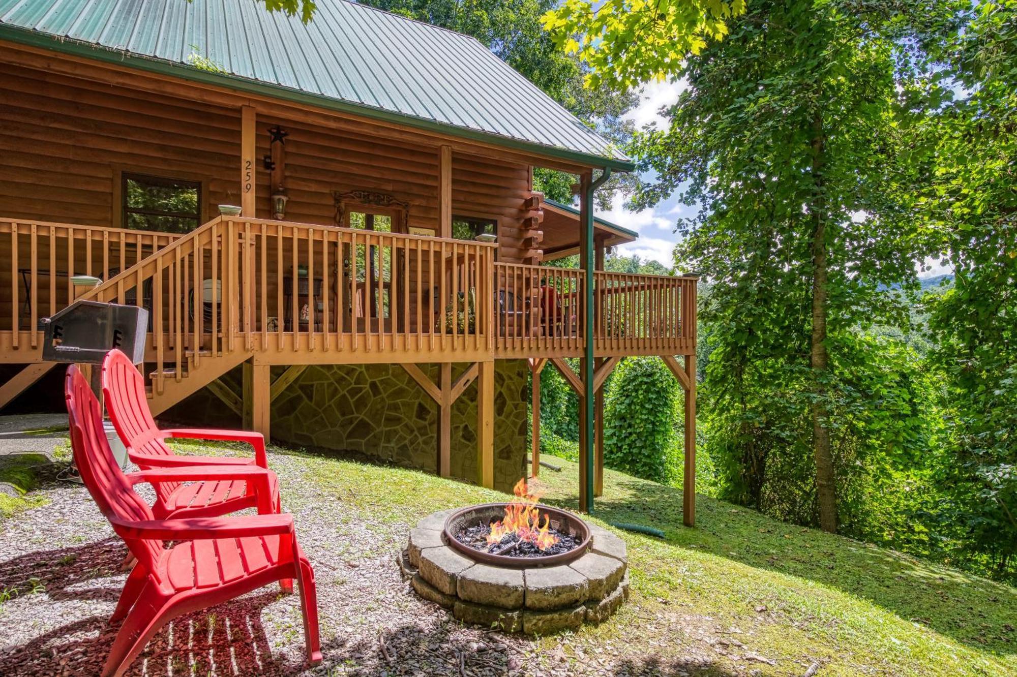 Magical Moments, Hot Tub, Wifi, 1089 Free Tickets Each Paid Day, Dollywood And More Gatlinburg Extérieur photo
