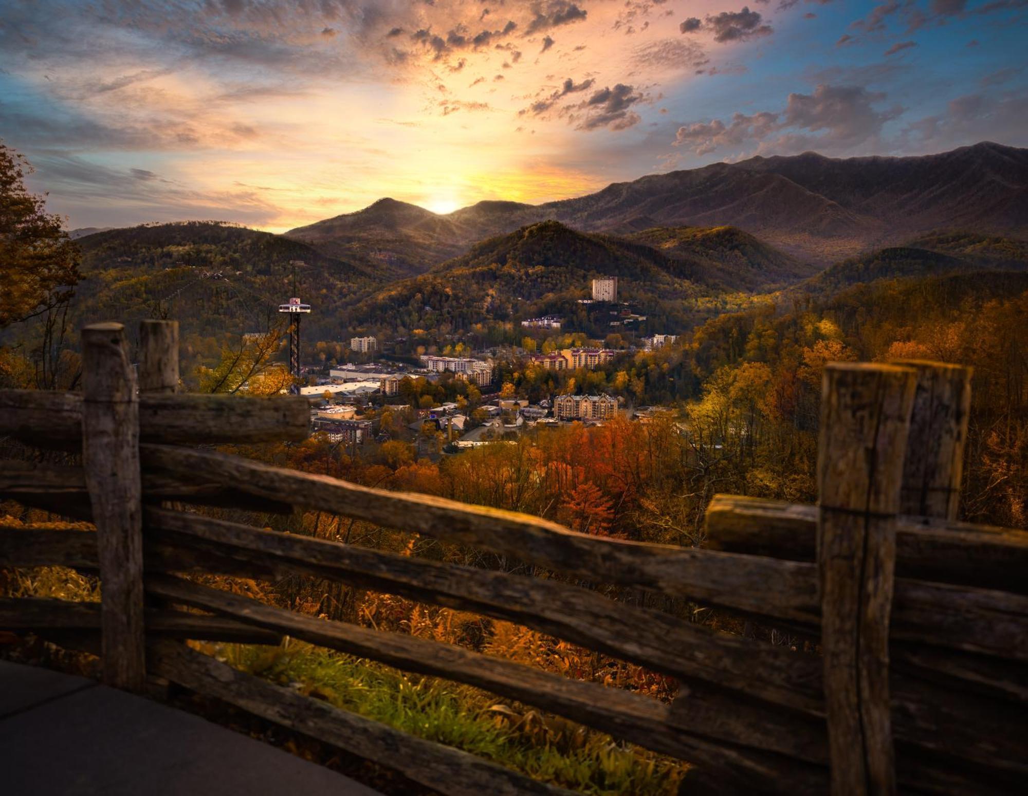 Magical Moments, Hot Tub, Wifi, 1089 Free Tickets Each Paid Day, Dollywood And More Gatlinburg Extérieur photo